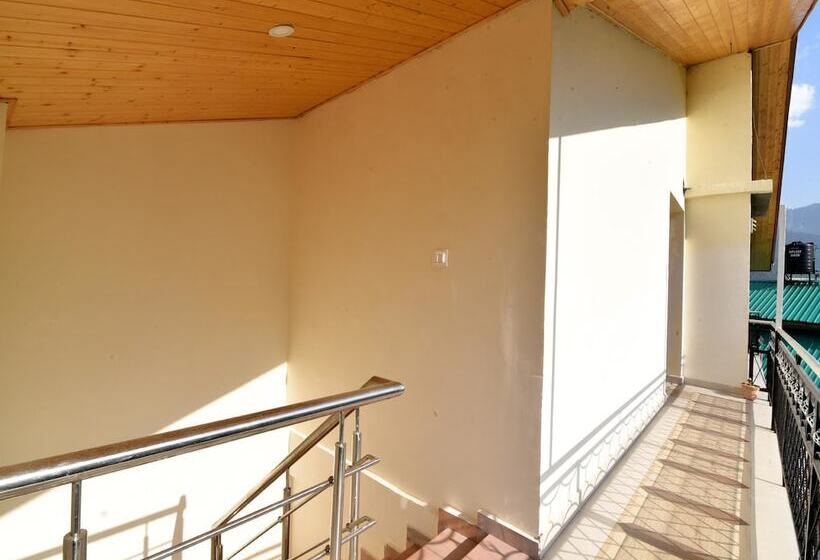 בית מלון כפרי Satyam Paradise Cottage By Oyo Rooms