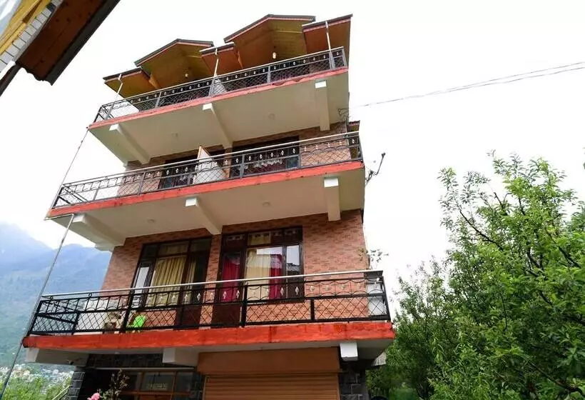 Hotelli Satyam Paradise Cottage By Oyo Rooms