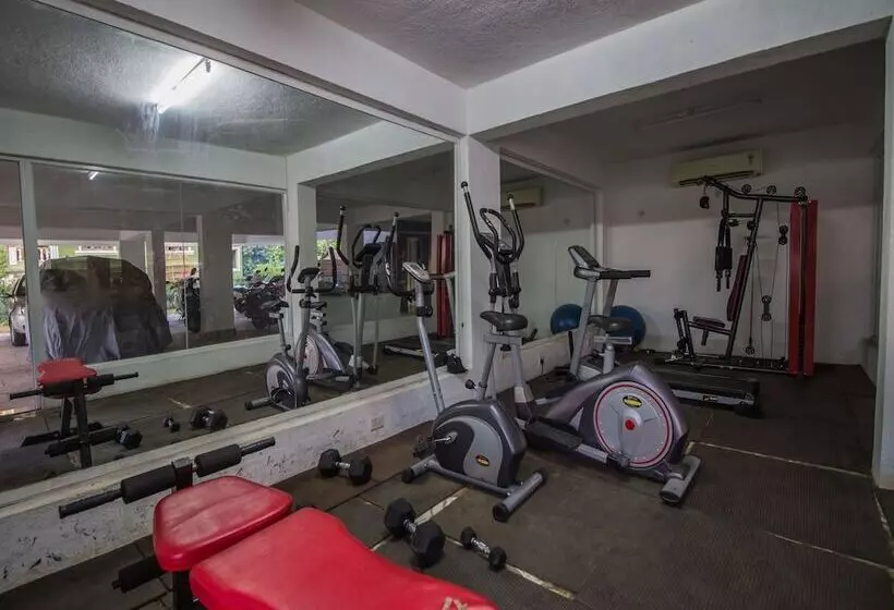 Oyo 12951 Home Pool View 1bhk Aprora