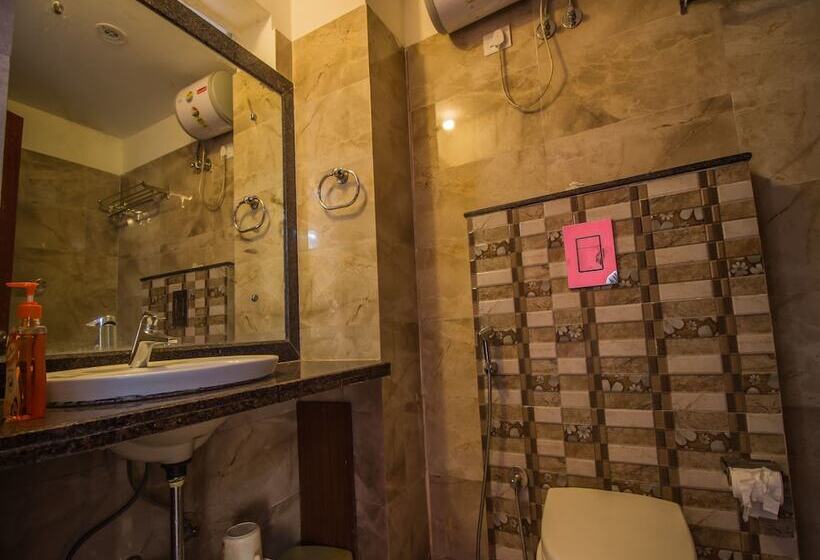 Oyo 12951 Home Pool View 1bhk Aprora