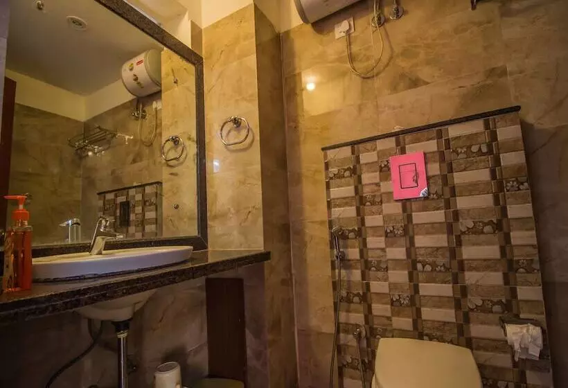 Oyo 12951 Home Pool View 1bhk Aprora