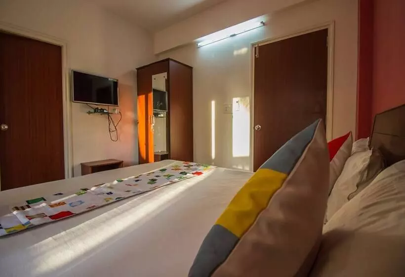 Oyo 12951 Home Pool View 1bhk Aprora