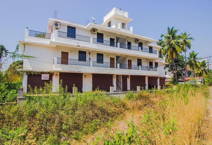 Oyo Home 12686 Spacious 2bhk