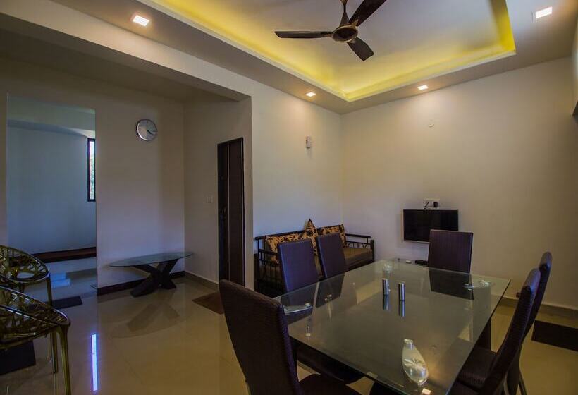 Oyo Home 12686 Spacious 2bhk