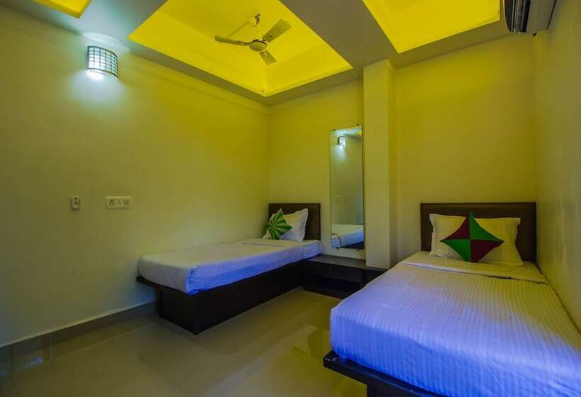 Oyo Home 12686 Spacious 2bhk