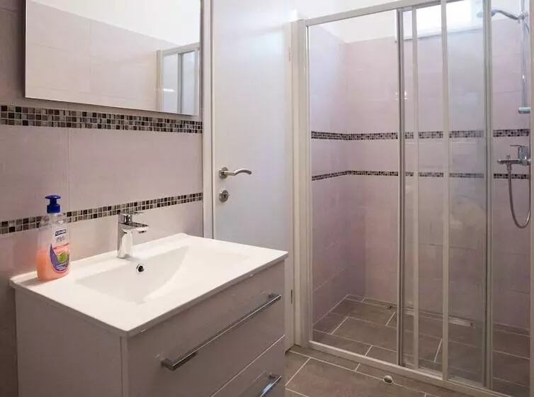 پانسیون Aida Apartments And Rooms