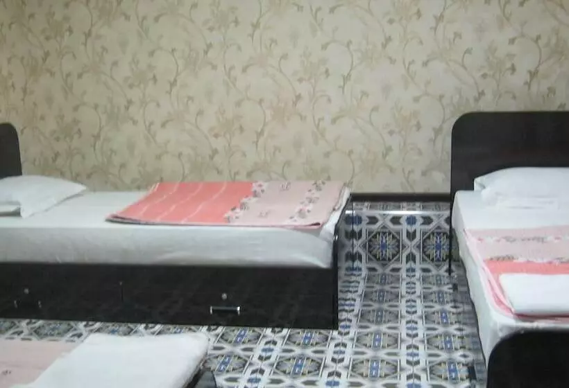 Graf Hostel
