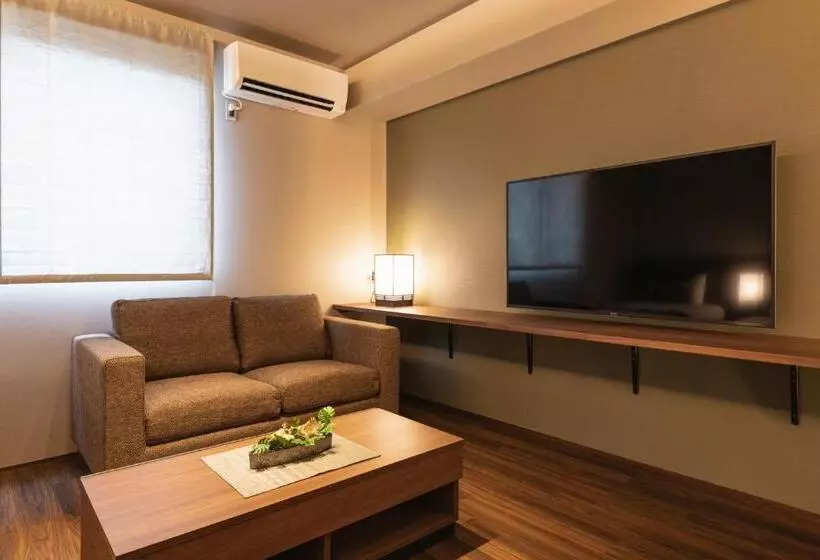 Hotelli Grand Base Iolani