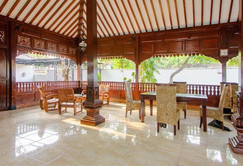 فندق Omah Tentrem Syariah