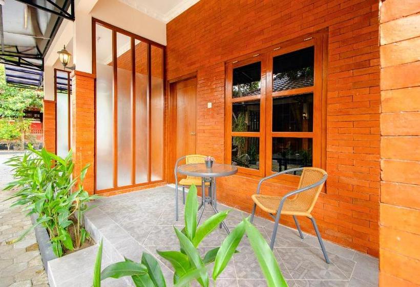 فندق Omah Tentrem Syariah