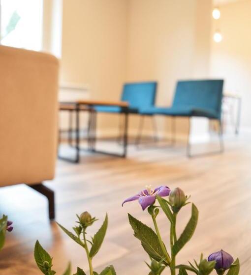 Отель Els Avets