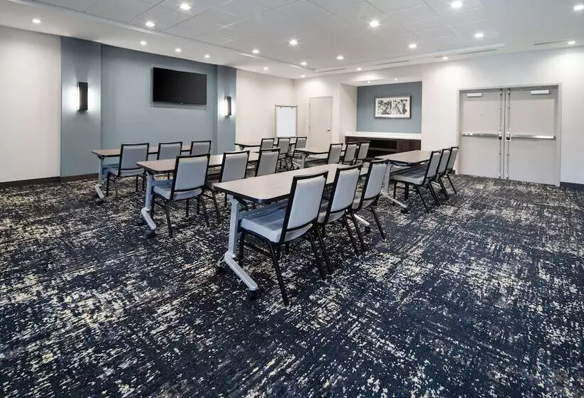 ホテル Hyatt Place Bakersfield