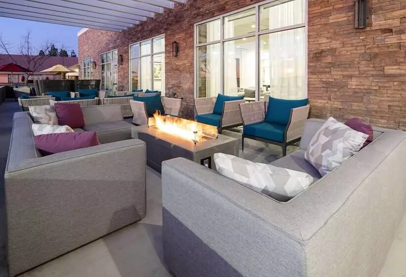 ホテル Hyatt Place Bakersfield