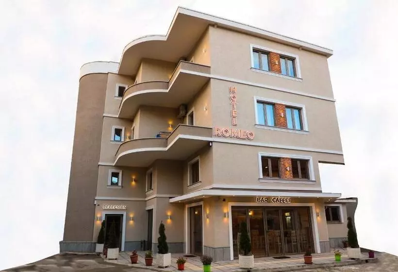 ホテル Romeo