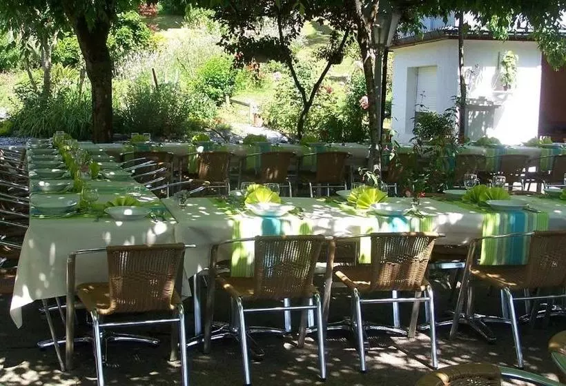 Hotelli Hôtel Restaurant Du Pont D Abense