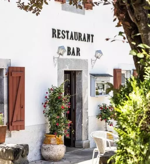 Hotelli Hôtel Restaurant Du Pont D Abense