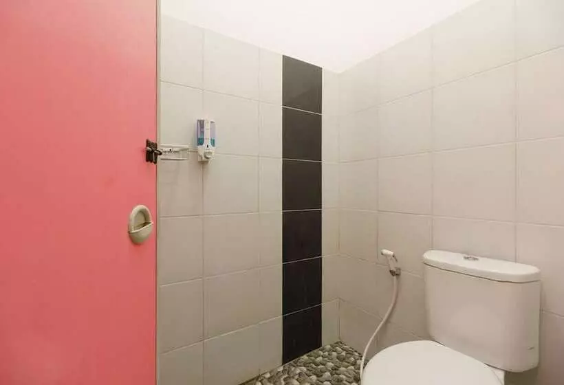 Hotelli Reddoorz Syariah Near Ciledug Station