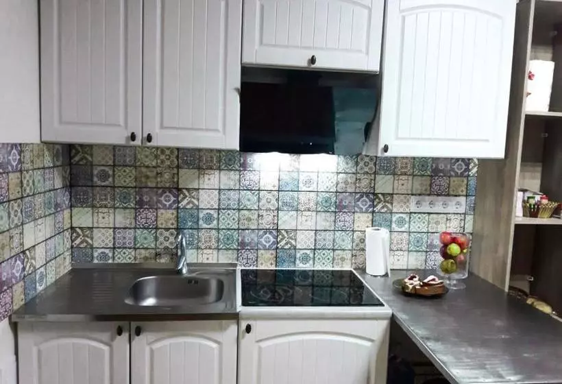 ユースホステル отель Swallow House