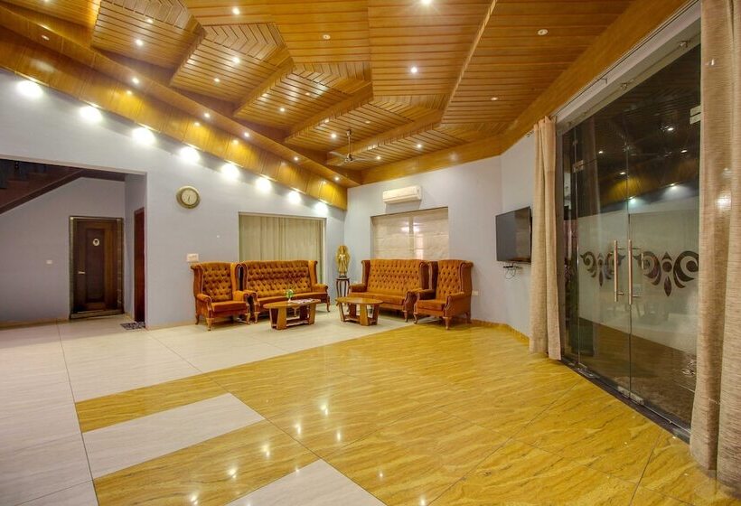 Отель Maulik Mansion Resort