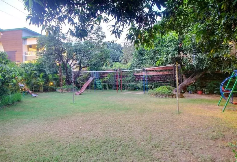 Hotelli Maulik Mansion Resort