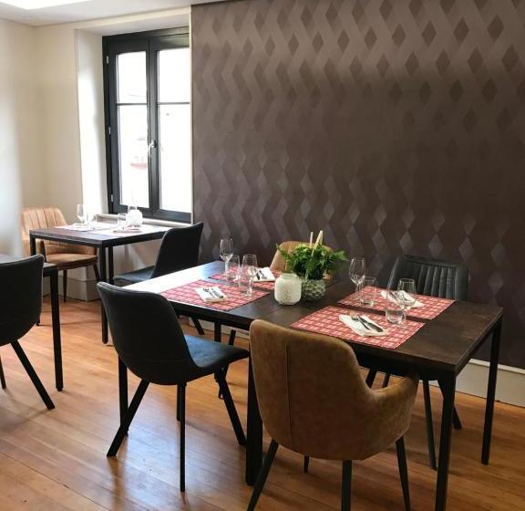 بنسيون La Bacchante