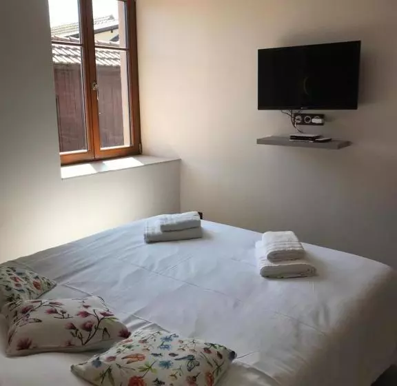 Majatalo La Bacchante