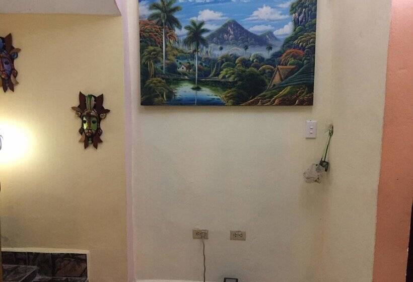 هاستل Hostal Torres