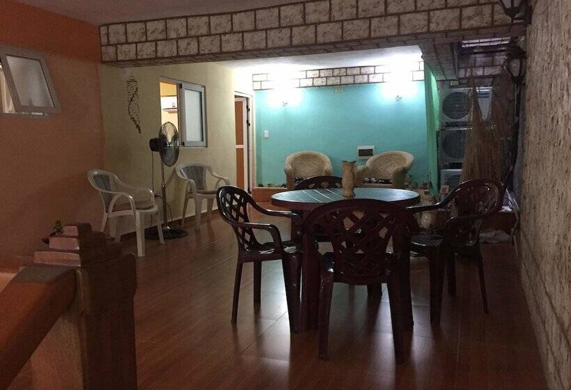 هاستل Hostal Torres