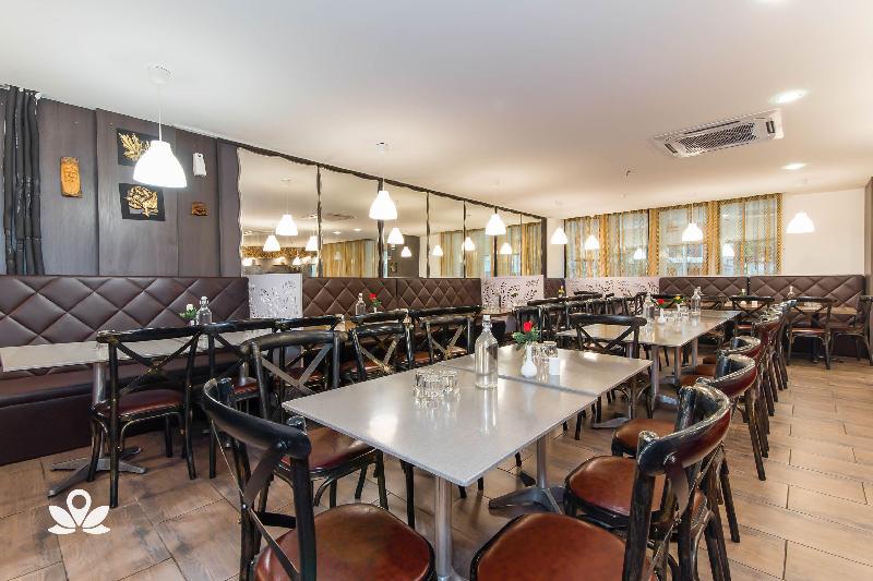 Metropol Hotel By Zen Rooms