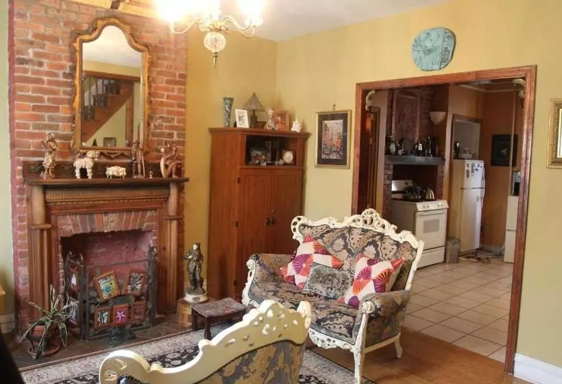 ペンション New York Homestay