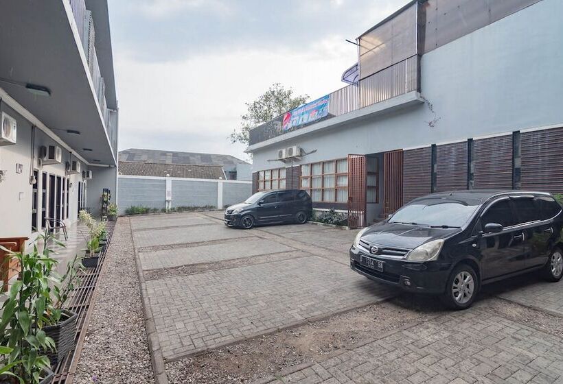 פנסיון Reddoorz Near Jatinangor Town Square