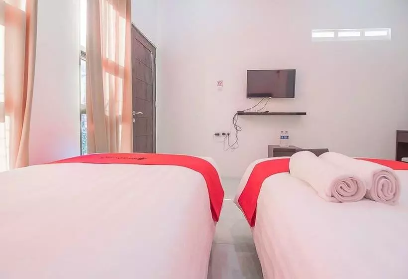 ペンション Reddoorz Near Jatinangor Town Square