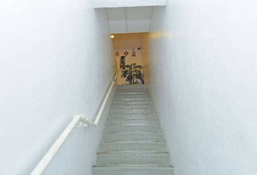 98 Hotel By Oyo Rooms