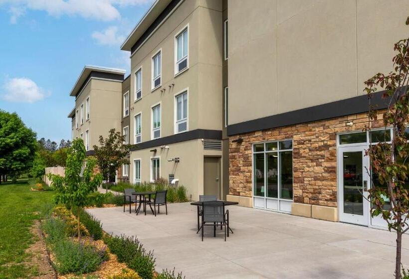בית מלון כפרי Best Western Plus Isanti
