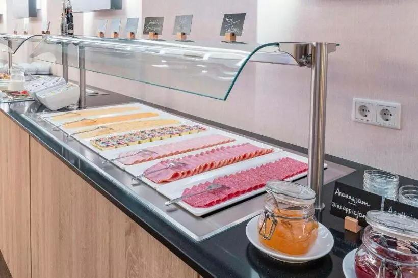 Hotelli Plaza Premium Den Haag City Center