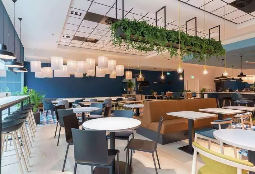 ホテル Hampton By Hilton Utrecht Central Station