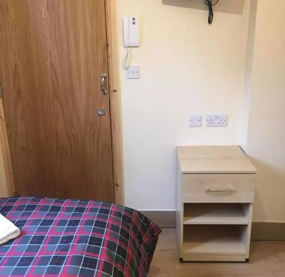 ペンション 15 New Row