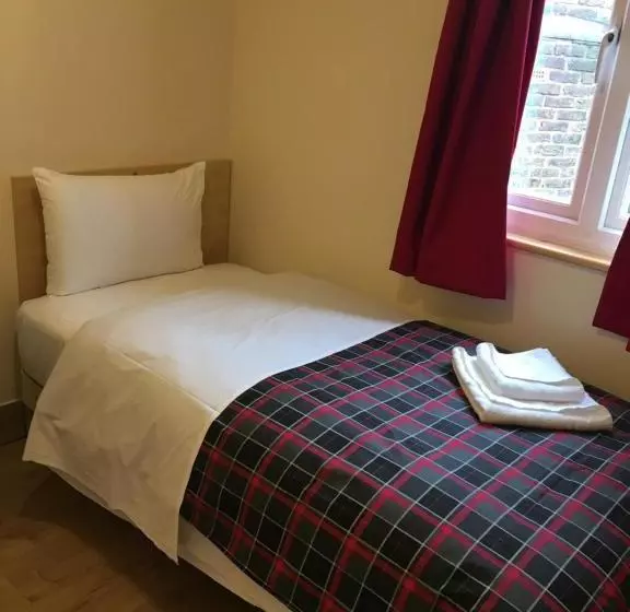 ペンション 15 New Row