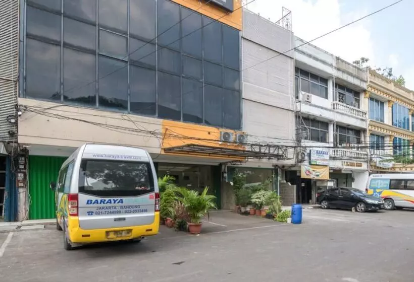 Majatalo Reddoorz At Tebet Barat 2