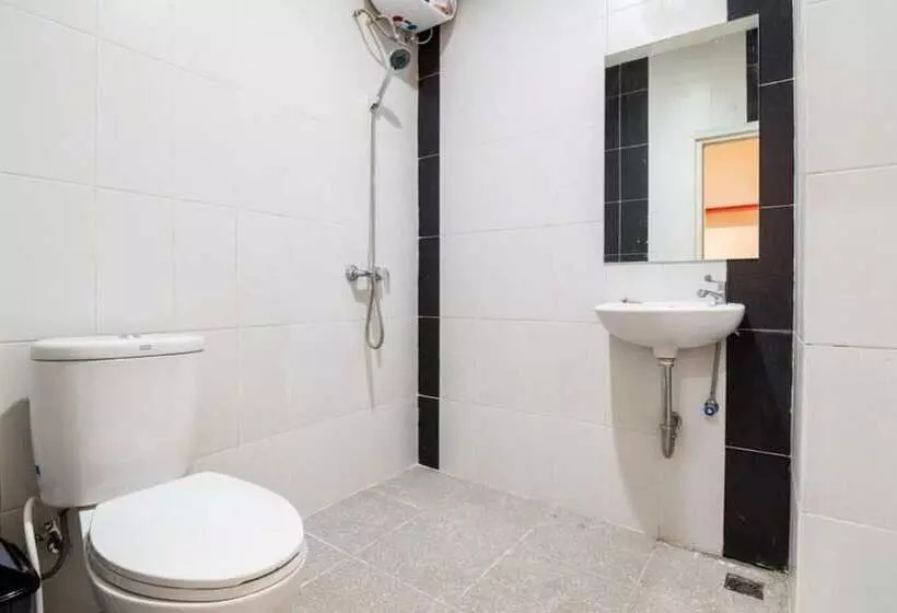 Majatalo Reddoorz At Tebet Barat 2