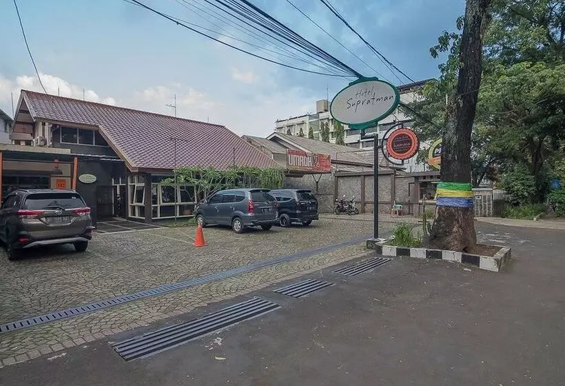 ペンション Reddoorz Plus Near Museum Geologi Bandung