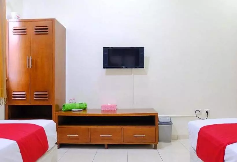 Majatalo Reddoorz Near Universitas Kristen Satya Wacana
