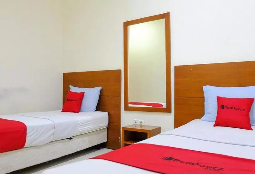 Majatalo Reddoorz Near Universitas Kristen Satya Wacana