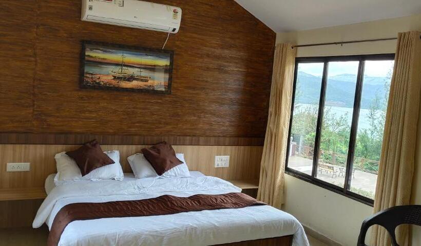 Green Velvet Resort Near Pawna Lake