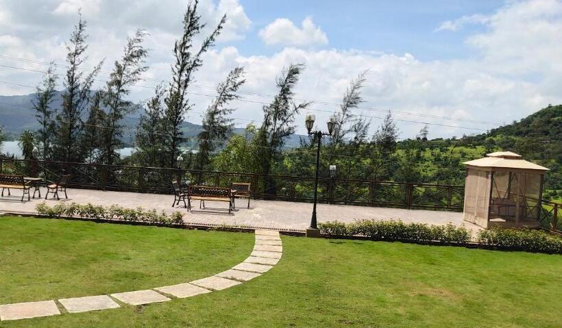 Green Velvet Resort Near Pawna Lake