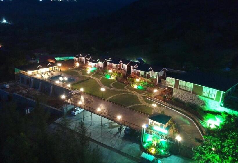 Green Velvet Resort Near Pawna Lake