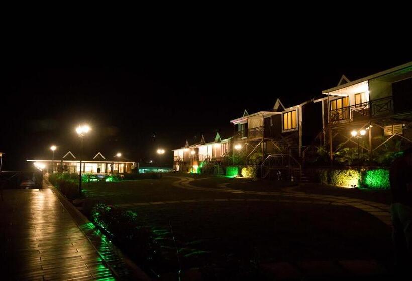 Green Velvet Resort Near Pawna Lake