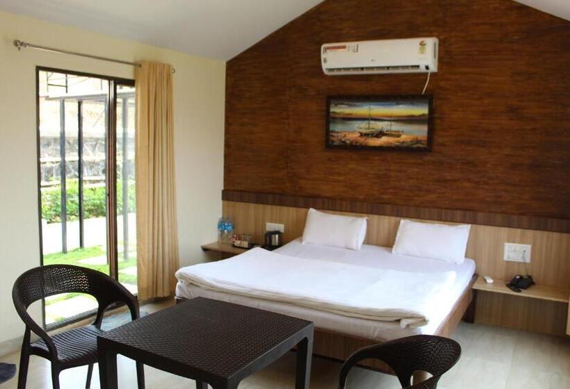 Green Velvet Resort Near Pawna Lake