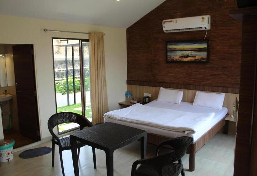 Green Velvet Resort Near Pawna Lake