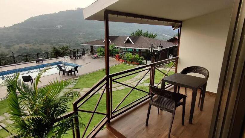 Green Velvet Resort Near Pawna Lake
